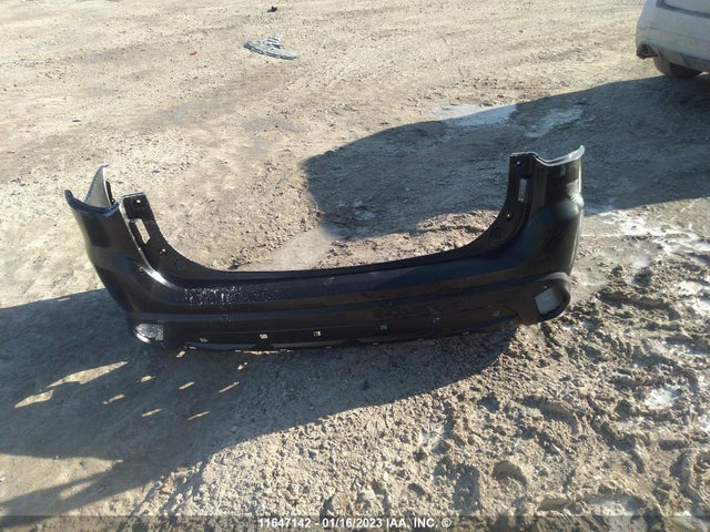 JA4AZ2A32KZ606813 Mitsubishi Es Rear Bumper Only