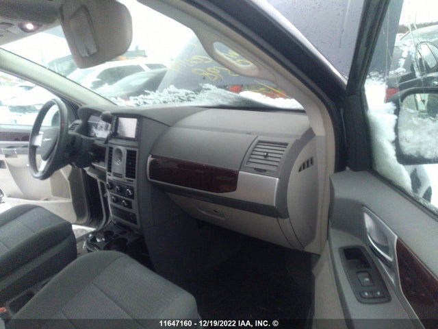 2A8HR54X09R669698 Chrysler Town & Country Touring