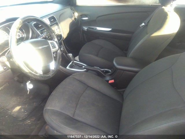 1C3BC2EG1BN565336 Chrysler 200 Touring