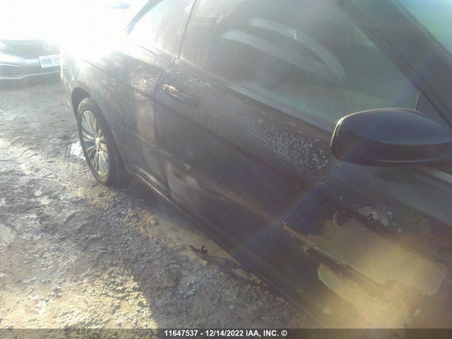 1C3BC2EG1BN565336 Chrysler 200 Touring