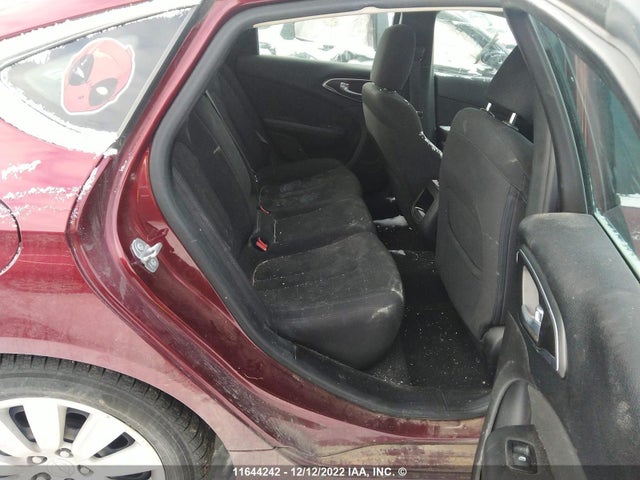1C3CCCFB4GN140004 Chrysler 200 LX