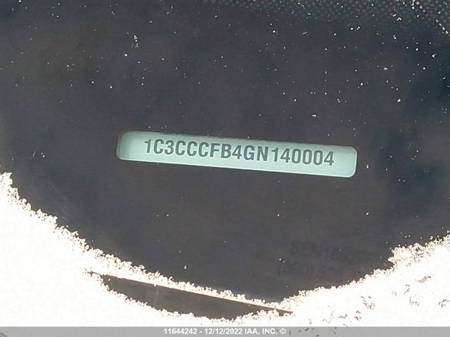1C3CCCFB4GN140004 Chrysler 200 LX