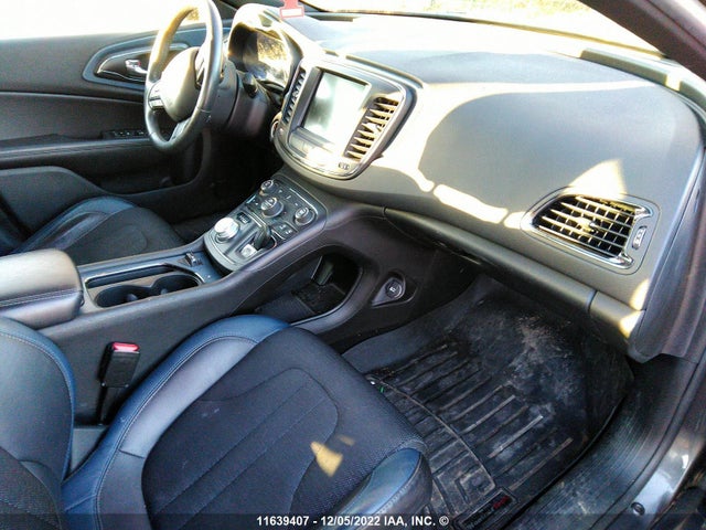 1C3CCCDG4FN507013 Chrysler 200 S