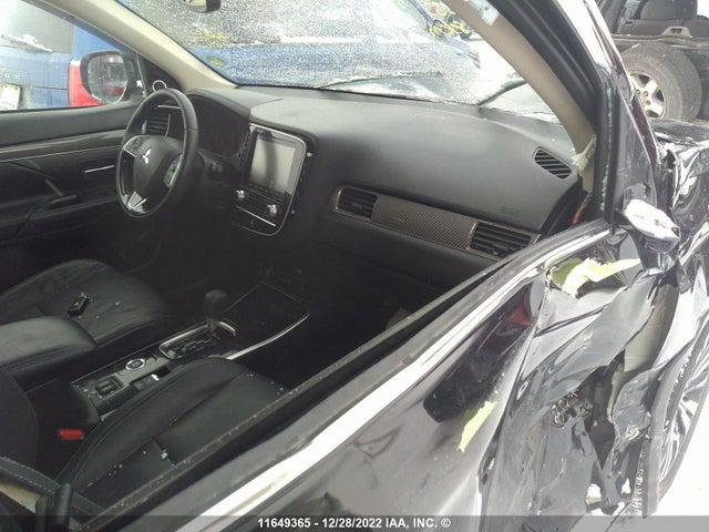 JA4AZ2A31LZ605735 Mitsubishi Outlander Es
