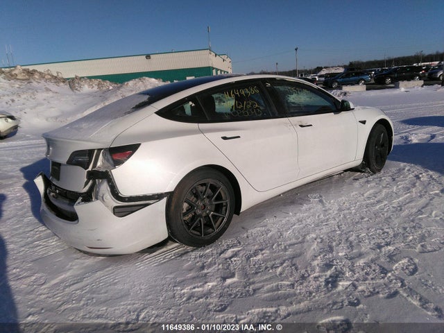 5YJ3E1EA9MF085093 Tesla MODEL 3