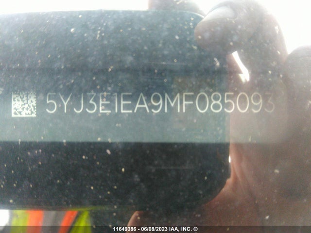 5YJ3E1EA9MF085093 Tesla MODEL 3