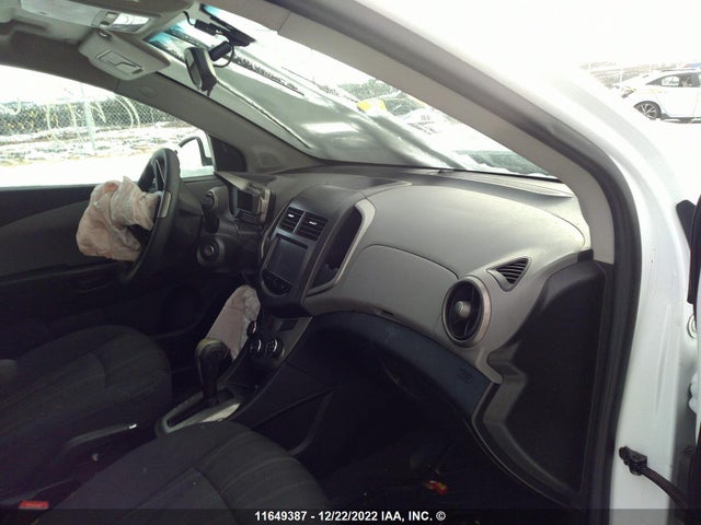 Chevrolet SONIC LT 2016 1G1JC6SB1G4162874 Image 5