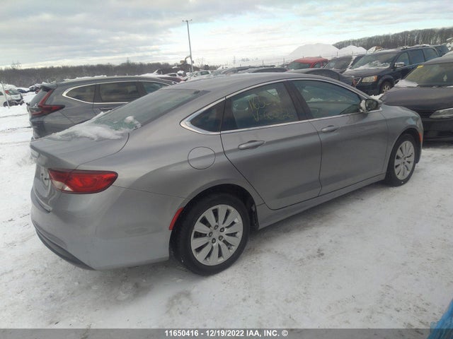 1C3CCCFB6FN600326 Chrysler 200 LX