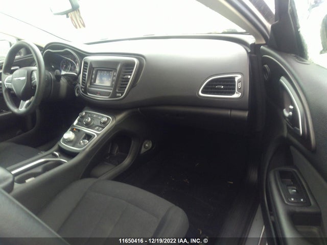 1C3CCCFB6FN600326 Chrysler 200 LX