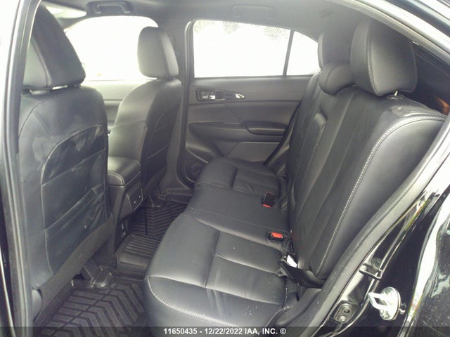 JA4ATVAA5NZ612594 Mitsubishi Eclipse Cross Le