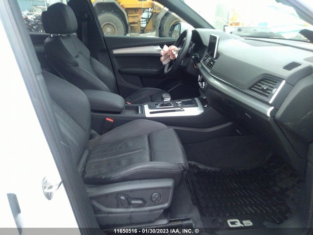 WA1ENAFY7J2009546 Audi Q5 Progressiv S-line