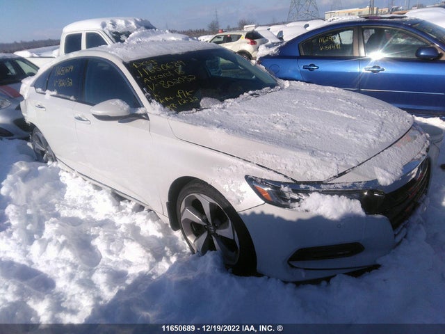 Honda Accord Touring 2018 1HGCV1F91JA802032 main image