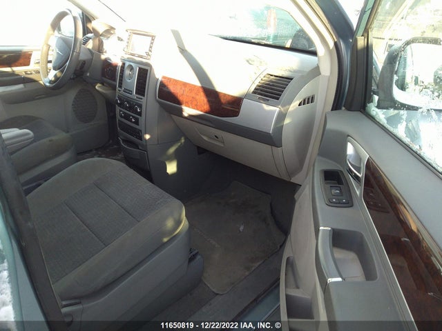 2A8HR54X39R633424 Chrysler Town & Country Touring