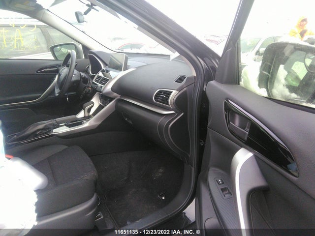 JA4AT3AA1KZ602077 Mitsubishi Eclipse Cross Es