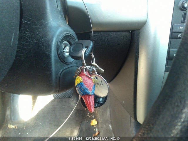 Chevrolet Cobalt 2010 1G1AD5F51A7221424 Image 3