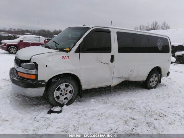 Chevrolet EXPRESS 2013 1GNSHCF40D1121504 Image 2
