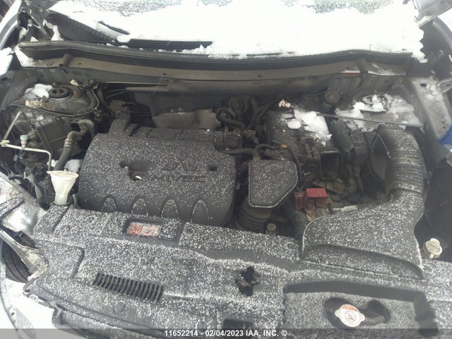 JA4AZ2A38FZ600598 Mitsubishi Outlander Es