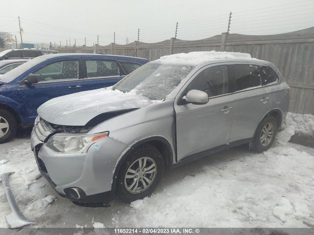 JA4AZ2A38FZ600598 Mitsubishi Outlander Es