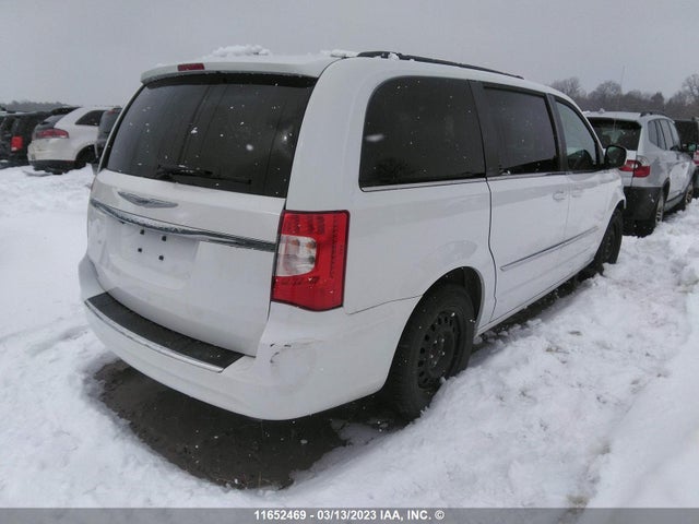2C4RC1CG2FR740211 Chrysler Town & Country Touring L
