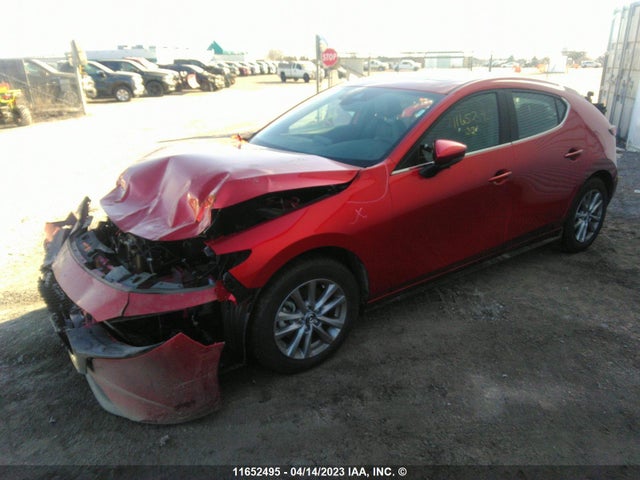 Mazda 3 Preferred 2022 JM1BPBLL6N1518511 Image 2