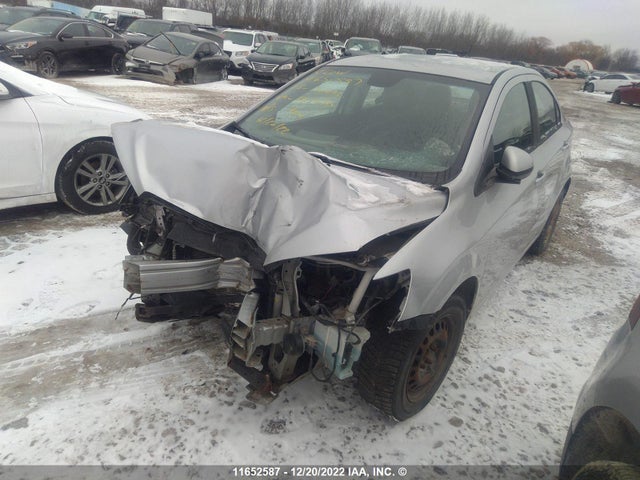 Chevrolet SONIC LS 2013 1G1JA5EH5D4141070 Image 2