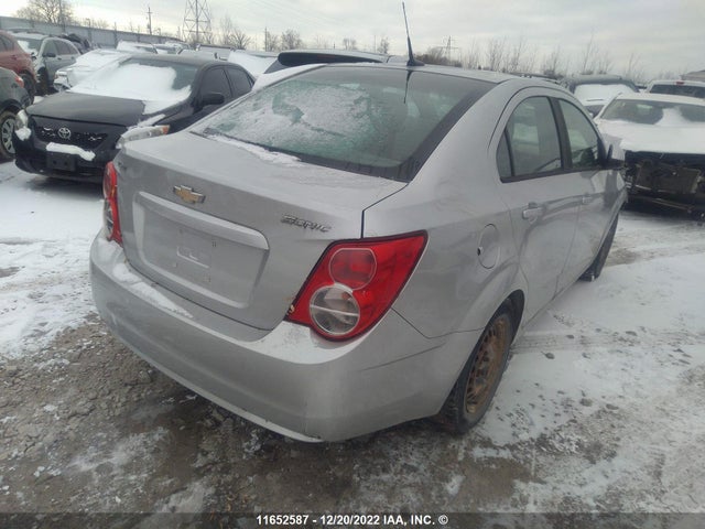 Chevrolet SONIC LS 2013 1G1JA5EH5D4141070 Image 4