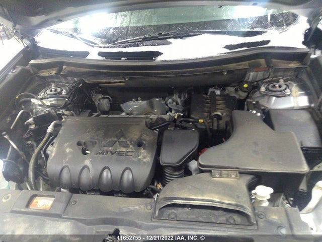 JA4AZ2A37LZ611376 Mitsubishi Outlander Es