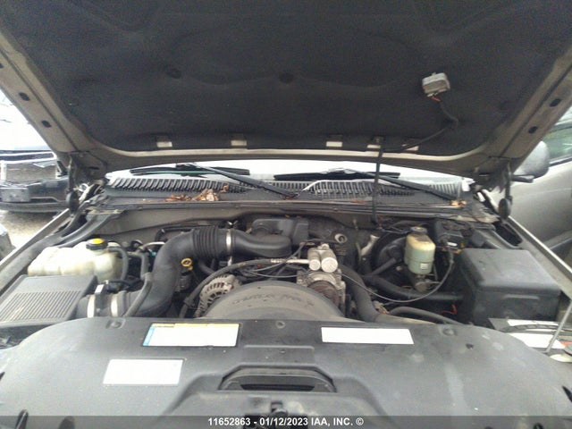 Chevrolet Silverado C1500 2001 2GCEC19W111229657 Image 11