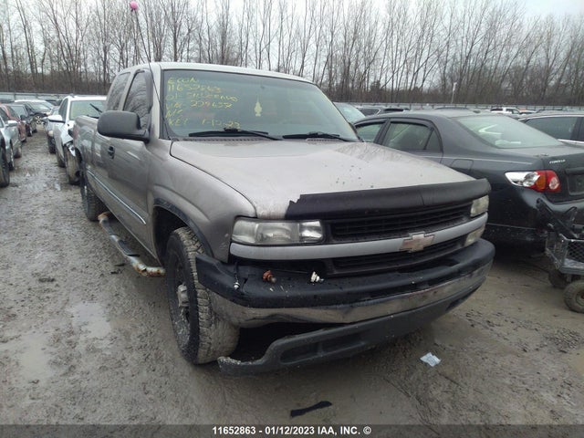 Chevrolet Silverado C1500 2001 2GCEC19W111229657 Image 7