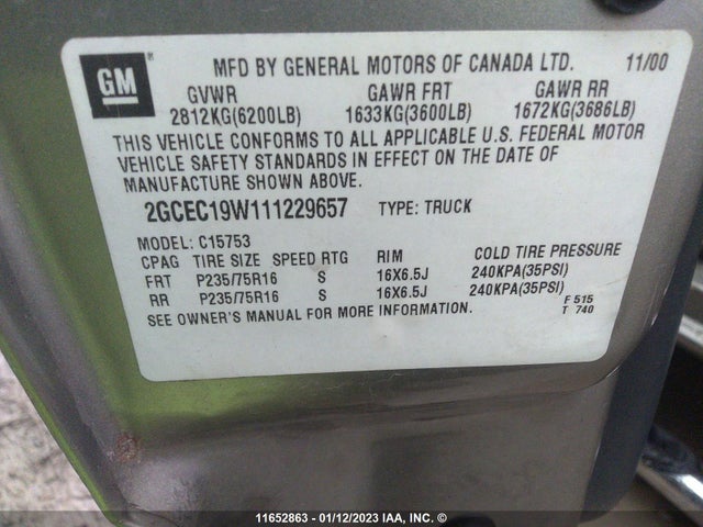 Chevrolet Silverado C1500 2001 2GCEC19W111229657 Image 10