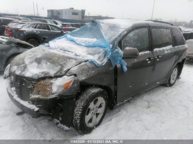 Toyota SIENNA 2014 5TDZK3DC1ES467858 Image 2