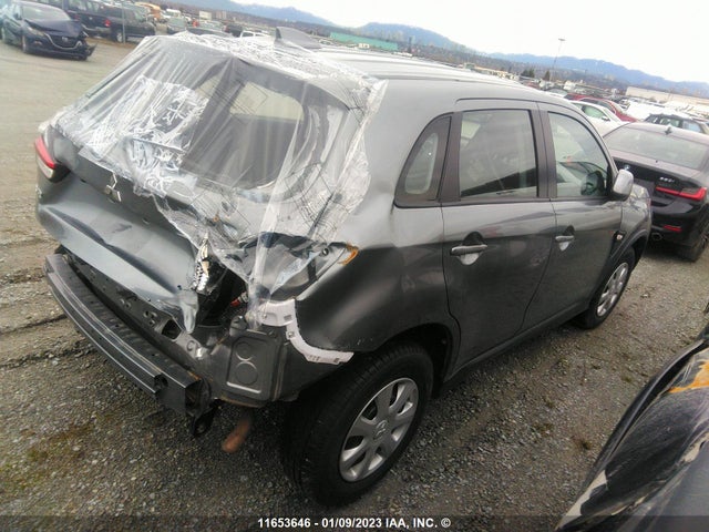 JA4AJUAU1MU605776 Mitsubishi RVR ES