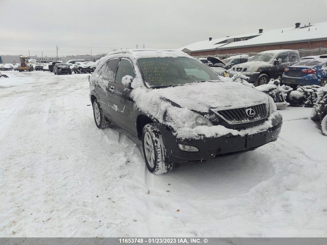 2T2HK31U49C124481 auction archive image