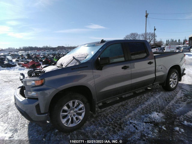 Chevrolet Silverado K1500 Custom 2021 1GCUYBEF0MZ396936 Image 2