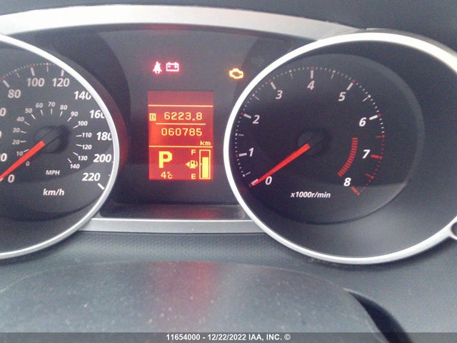 JA4AS2AW0AZ605611 Mitsubishi Outlander Es