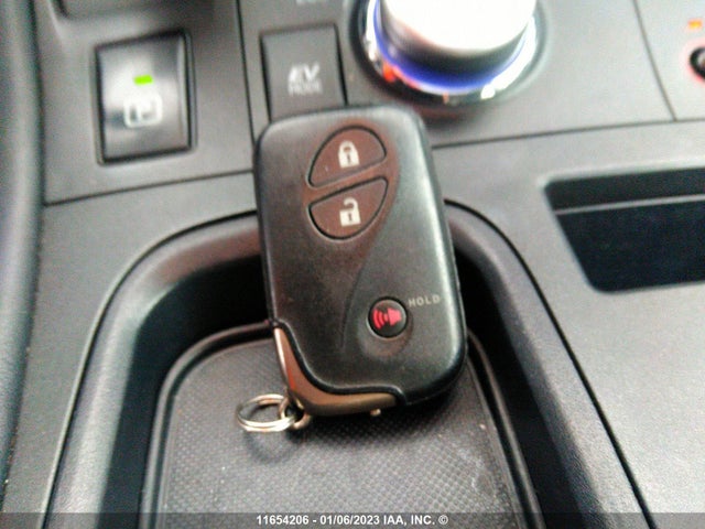 JTHKD5BH8C2093869 Lexus CT 200