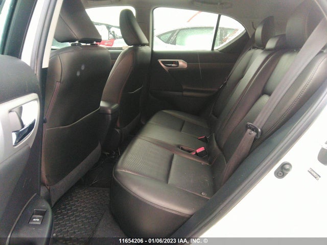 JTHKD5BH8C2093869 Lexus CT 200
