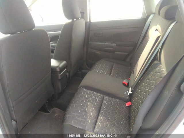 JA4AJUAUXNU606071 Mitsubishi RVR ES