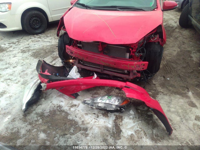 Toyota PRIUS C 2014 JTDKDTB35E1081455 Image 8