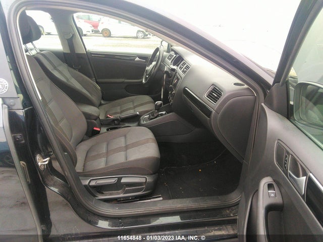 3VWDB7AJ4HM386729 Volkswagen JETTA SE