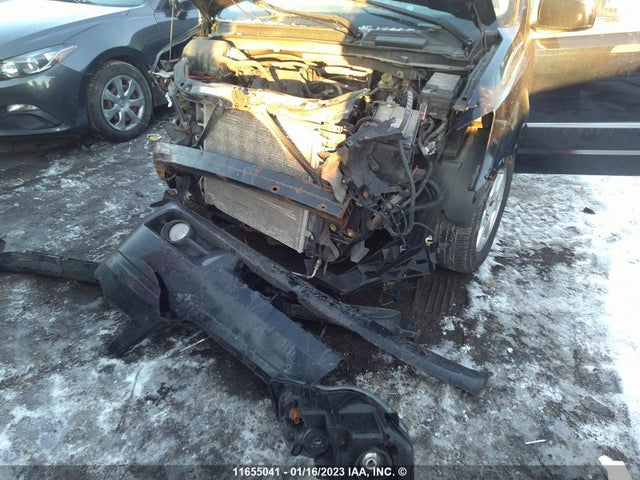 2A4RR5D14AR285915 Chrysler Town & Country Touring