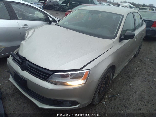 2013 Volkswagen Jetta მანქანა იყიდება აუქციონზე, vin: 3VW2K7AJ5DM305934, აუქციონის ნომერი: 11655365