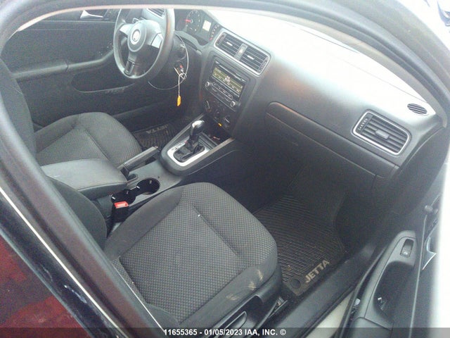 2013 Volkswagen Jetta მანქანა იყიდება აუქციონზე, vin: 3VW2K7AJ5DM305934, აუქციონის ნომერი: 11655365