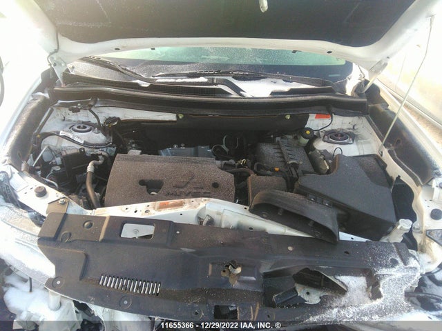 JA4AZ2A37JZ607292 Mitsubishi Outlander Es