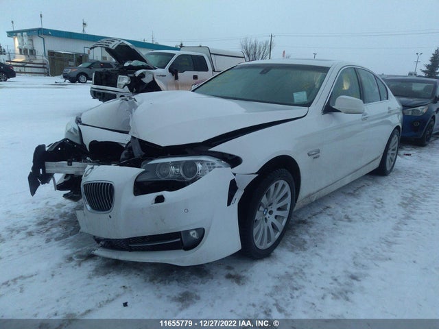 WBAXH5C59CDW06256 BMW 528 XI