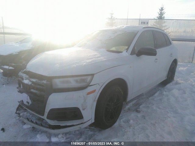 WA1FNAFY7L2029397 Audi Q5 Titanium Prestige