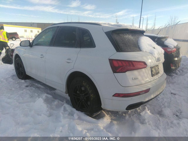 WA1FNAFY7L2029397 Audi Q5 Titanium Prestige