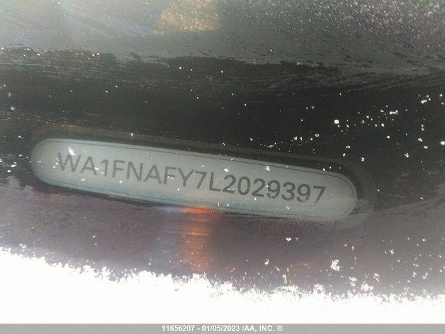 WA1FNAFY7L2029397 Audi Q5 Titanium Prestige