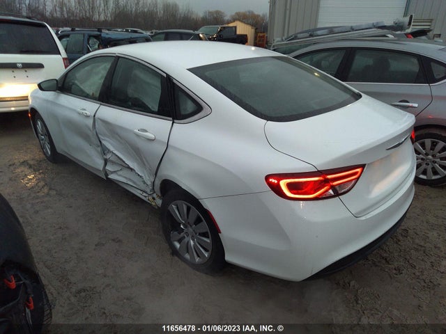 1C3CCCFB1FN623447 Chrysler 200 LX