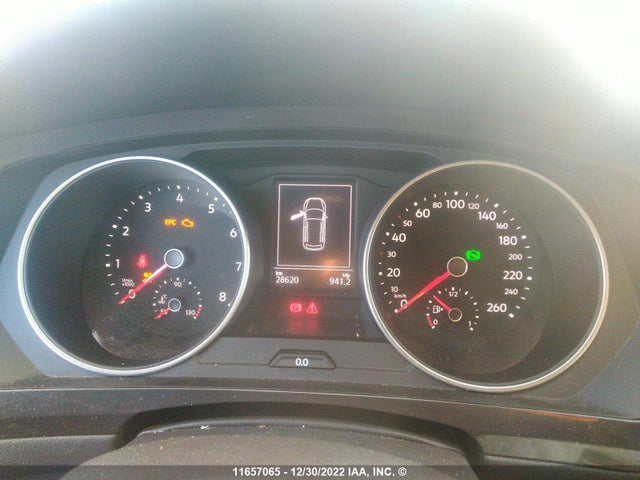 Volkswagen TIGUAN S 2018 3VV0B7AX5JM040153 Image 8